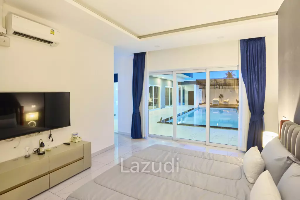 Signature Ultra-Modern Pool Villa near Maprachan Lake