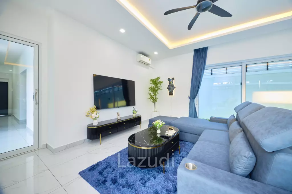 Signature Ultra-Modern Pool Villa near Maprachan Lake