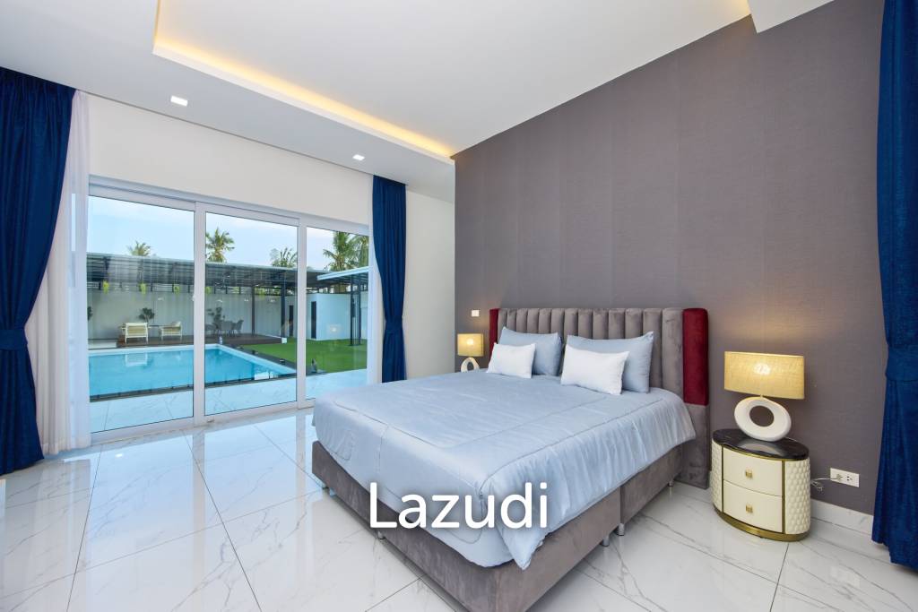 Signature Ultra-Modern Pool Villa near Maprachan Lake
