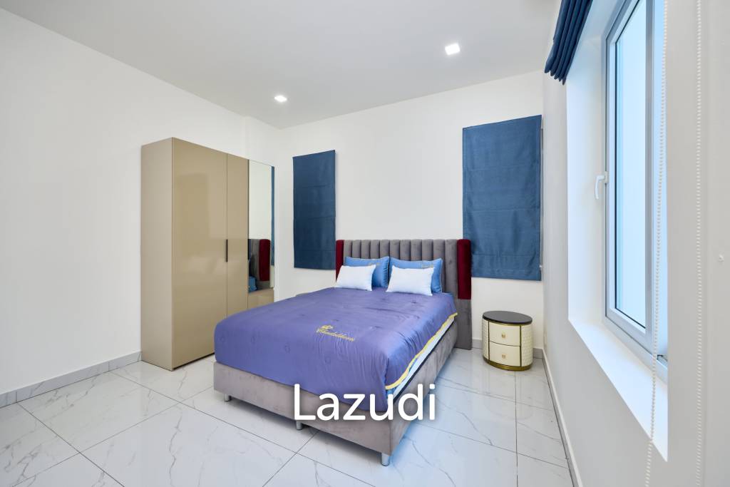 Signature Ultra-Modern Pool Villa near Maprachan Lake