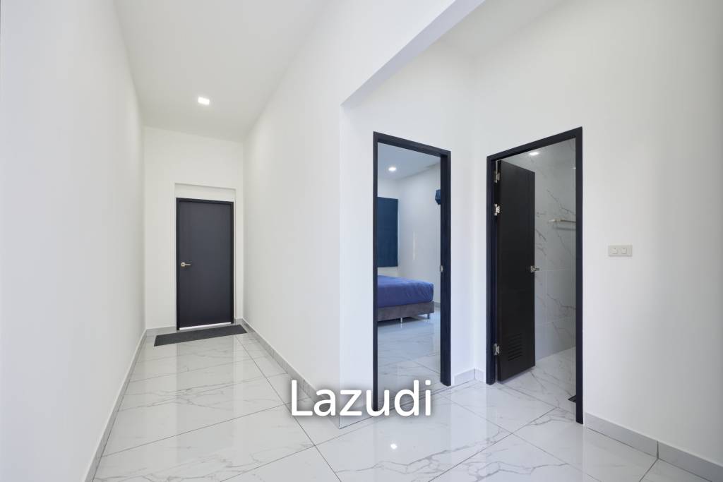 Signature Ultra-Modern Pool Villa near Maprachan Lake