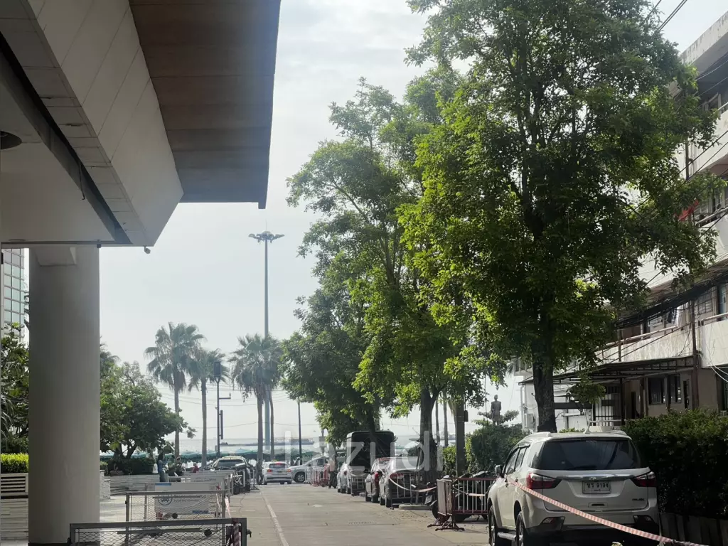 Prime 8-Story Building for Sale Central Pattaya
