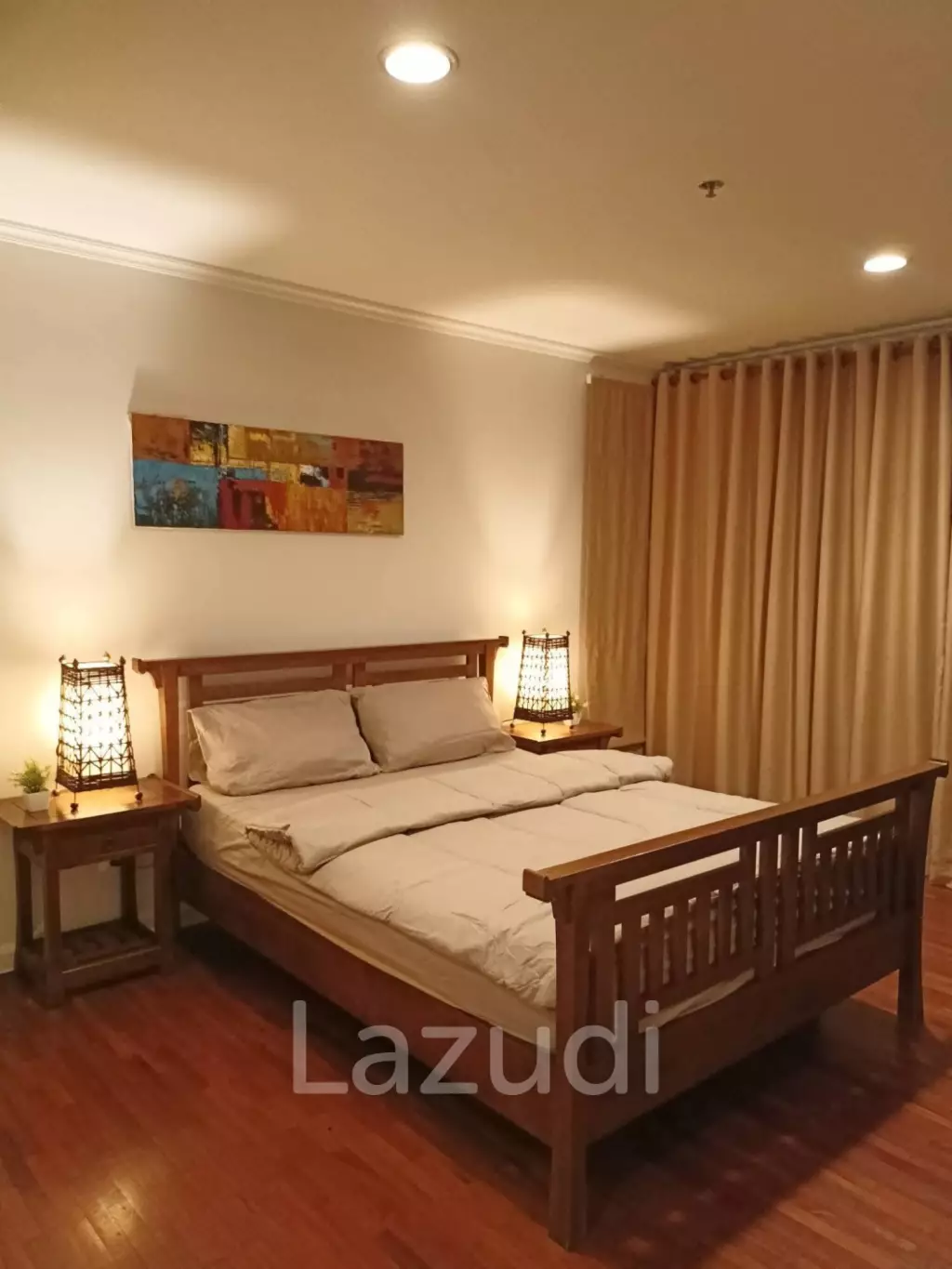Baan San Ploen : Near shopping mall and Beachfront.