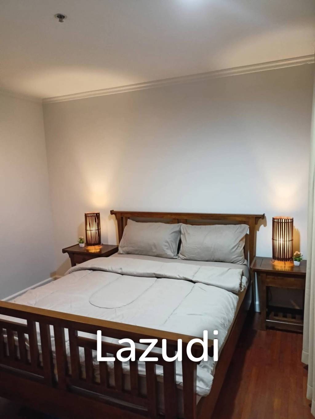 Baan San Ploen : Near shopping mall and Beachfront.
