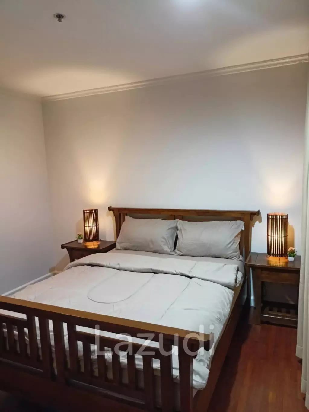 Baan San Ploen : Near shopping mall and Beachfront.
