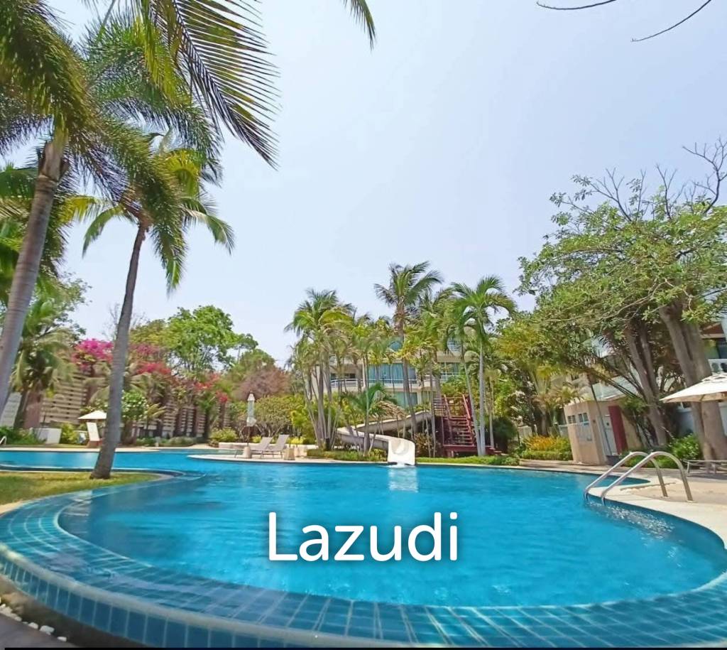 Baan San Ploen : Near shopping mall and Beachfront.
