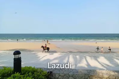 Baan San Ploen : Near shopping mall and Beachfront.
