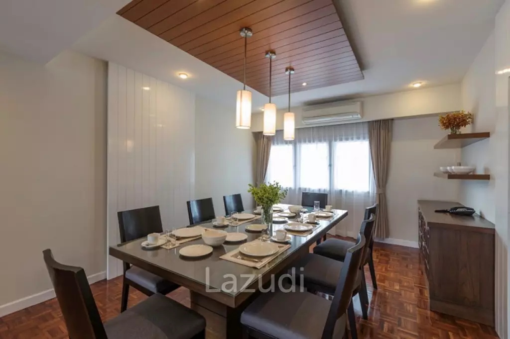 8th Floor 3-Bed Condo at Karolyn Court Lumpini Pathum Wan Bangkok