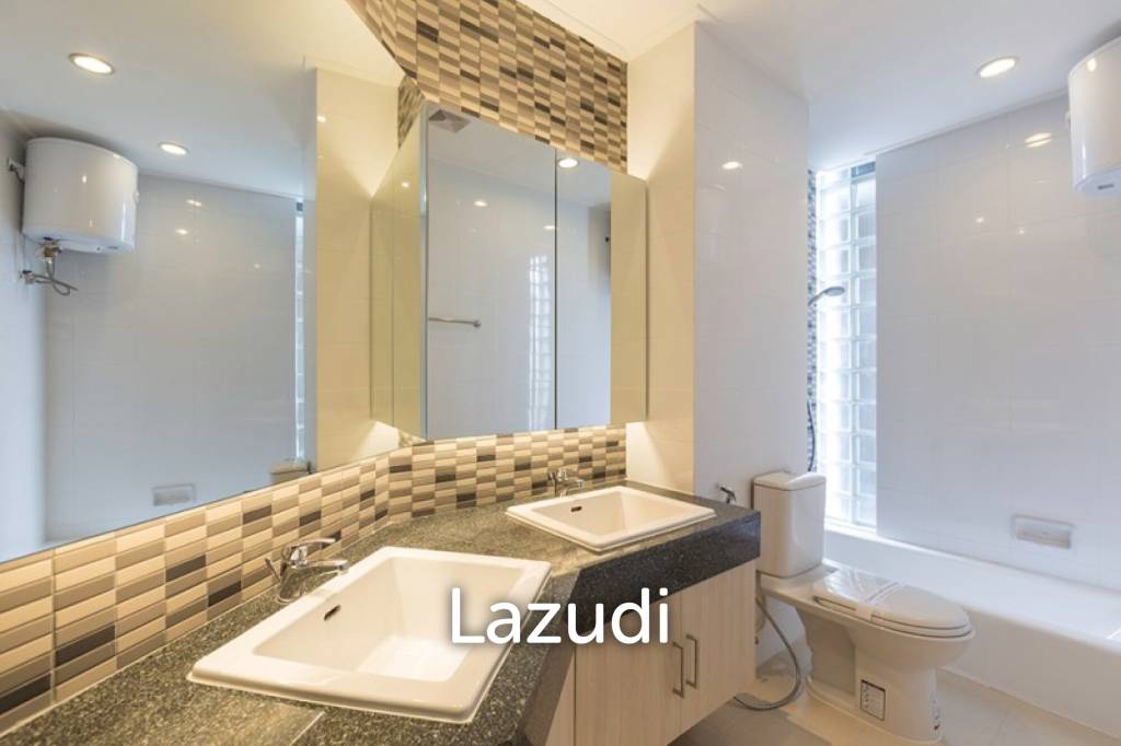 8th Floor 3-Bed Condo at Karolyn Court Lumpini Pathum Wan Bangkok