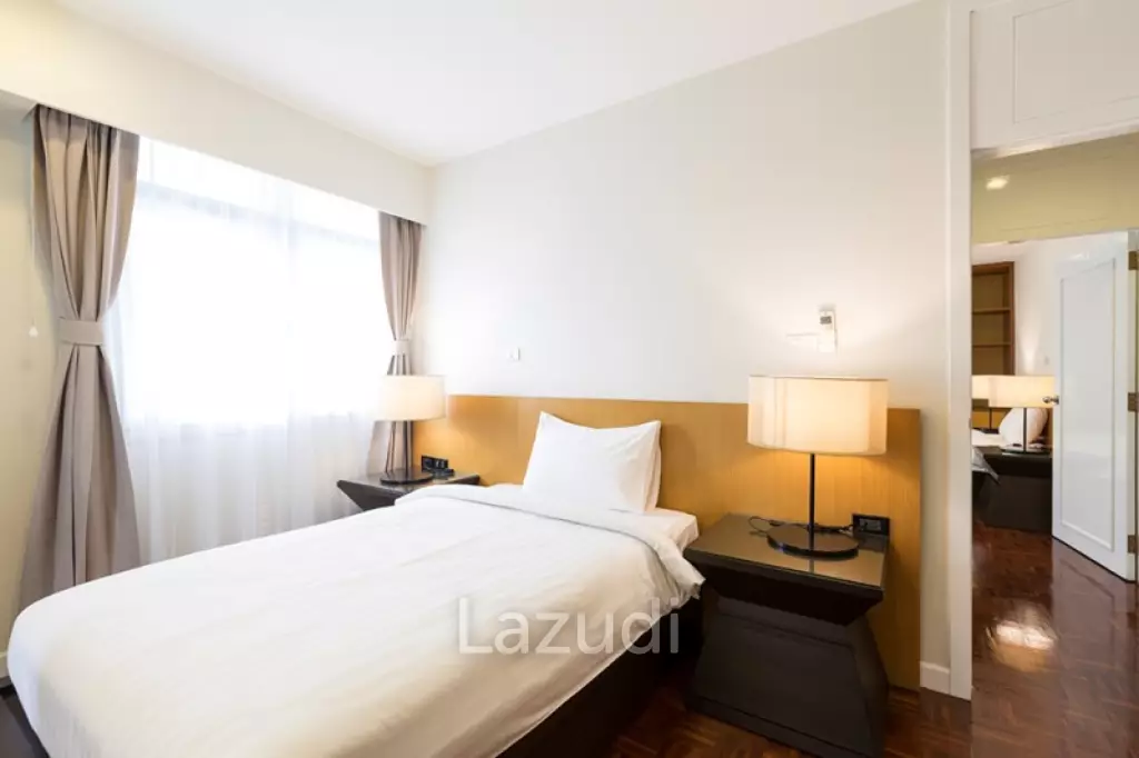 8th Floor 3-Bed Condo at Karolyn Court Lumpini Pathum Wan Bangkok