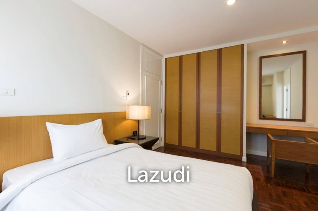 8th Floor 3-Bed Condo at Karolyn Court Lumpini Pathum Wan Bangkok