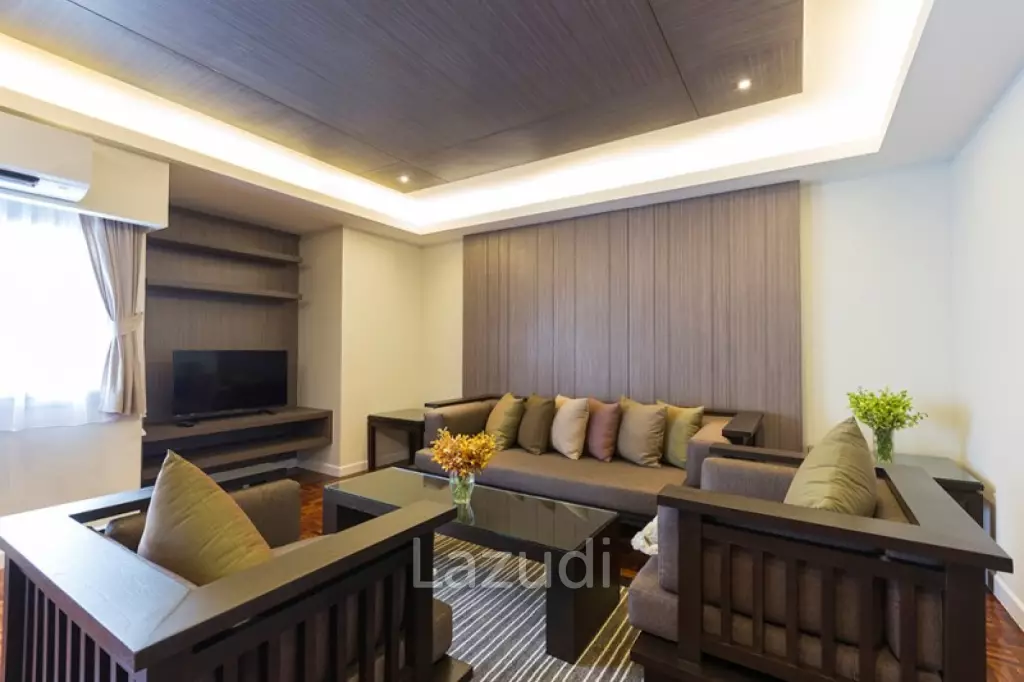 8th Floor 3-Bed Condo at Karolyn Court Lumpini Pathum Wan Bangkok