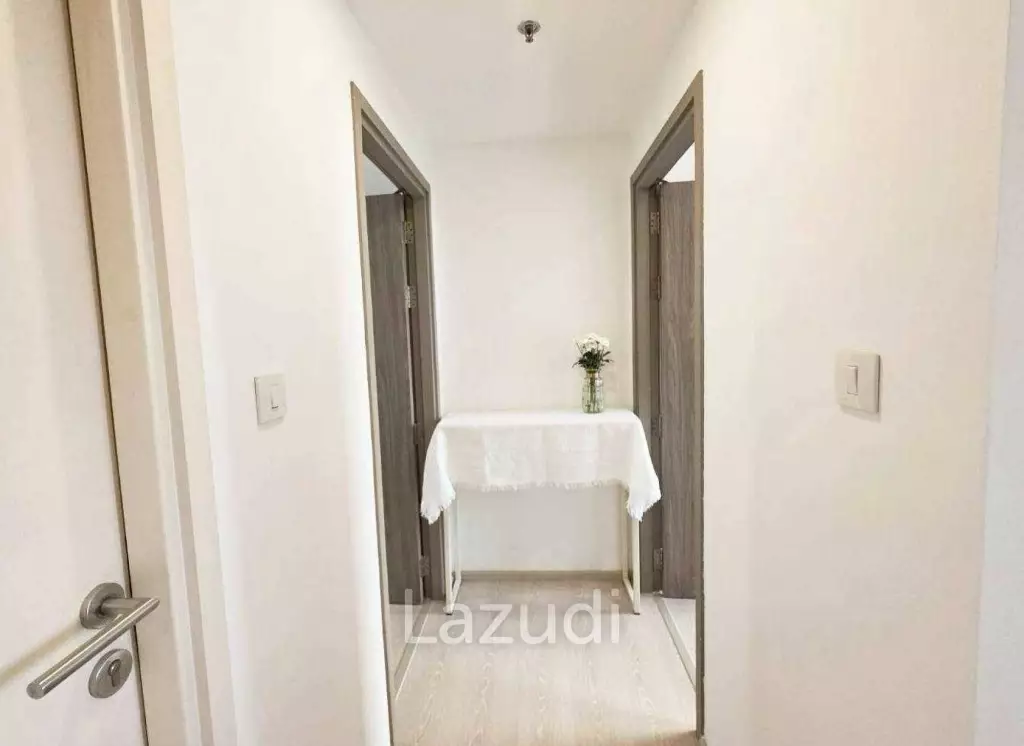 Modern 2-Bedroom Suite at Knightsbridge Phaholyothin