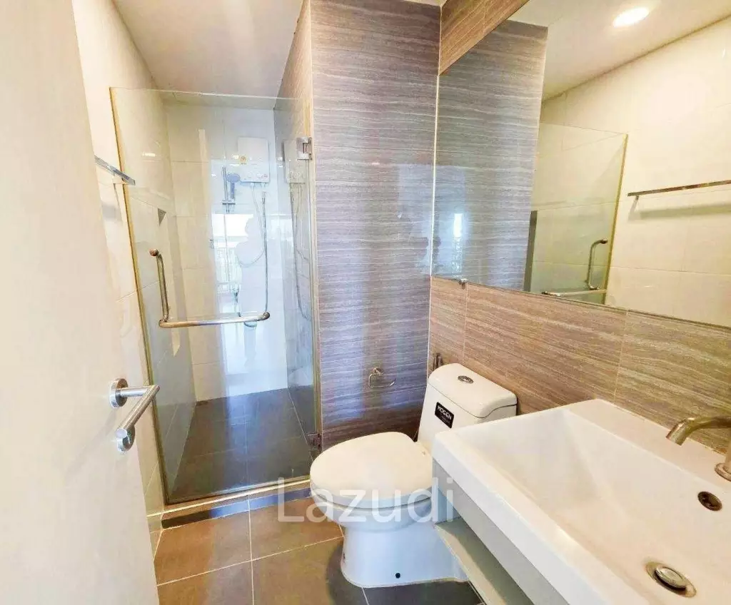 Modern 2-Bedroom Suite at Knightsbridge Phaholyothin