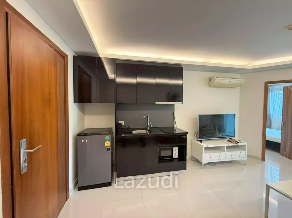 Cozy 1-Bedroom Resort-Style Condo at Club Royal Wongamat