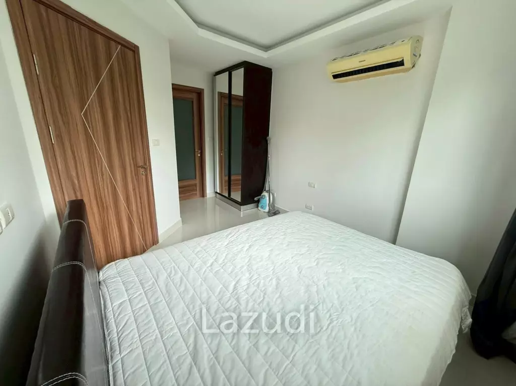 Cozy 1-Bedroom Resort-Style Condo at Club Royal Wongamat