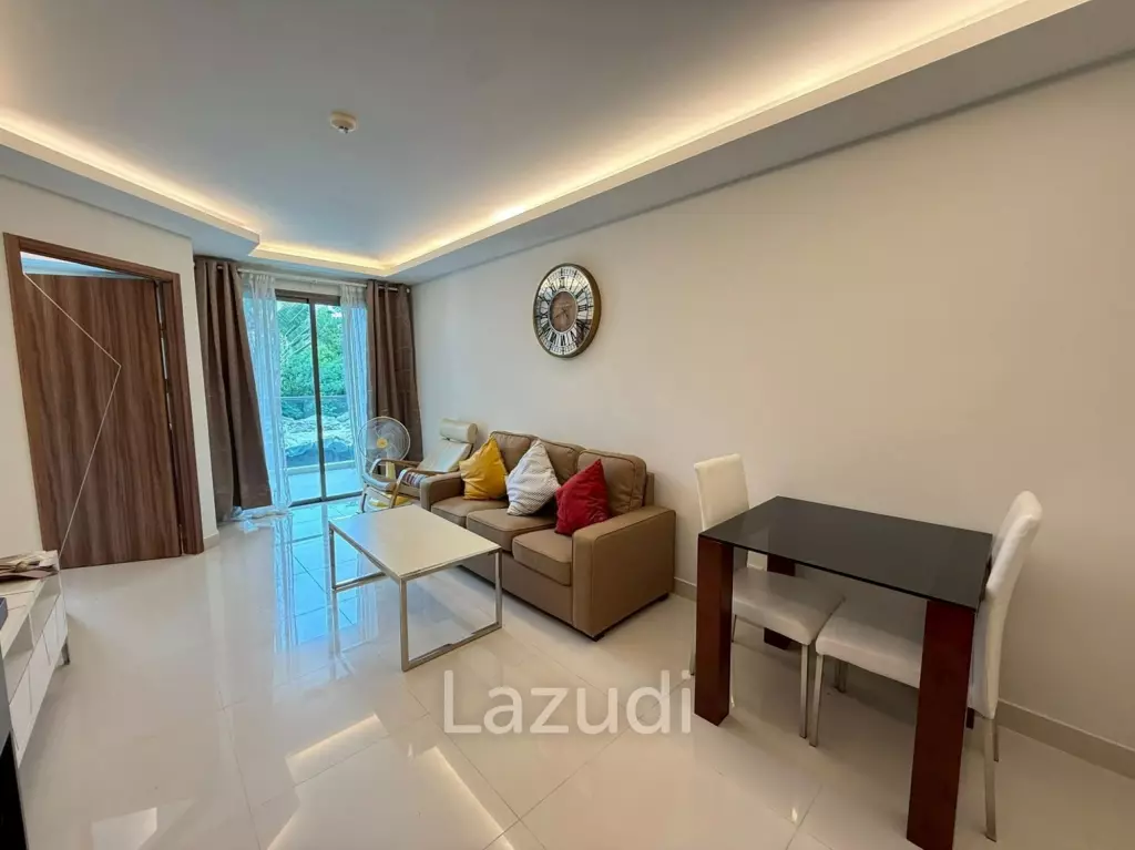 Cozy 1-Bedroom Resort-Style Condo at Club Royal Wongamat