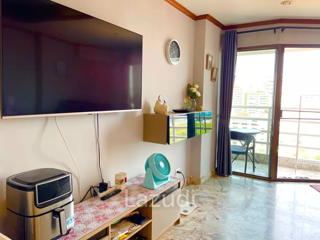 ห้องสตูดิโอขนาดกว้างขวาง ชั้น 12 ที่วิวทะเล 2 จอมเทียน