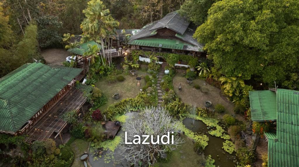 ขายบ้านไม้สัก 3 หลัง 7 ห้องนอน บนเนินใกล้ตัวเมืองเชียงราย