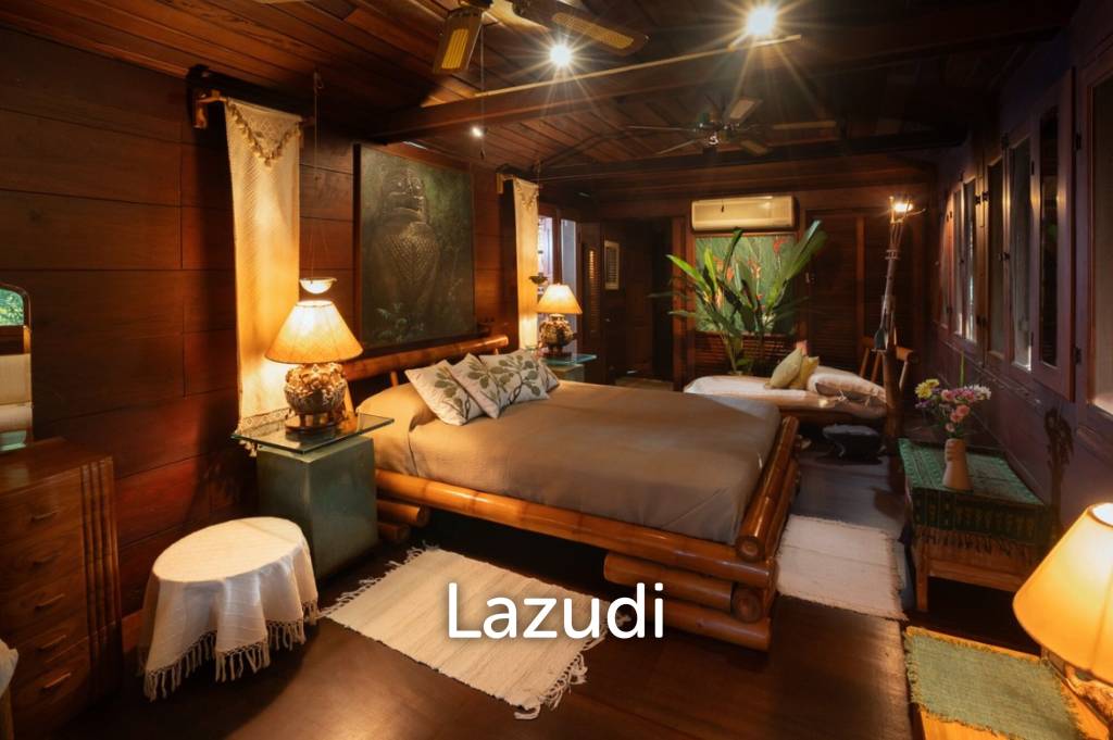ขายบ้านไม้สัก 3 หลัง 7 ห้องนอน บนเนินใกล้ตัวเมืองเชียงราย