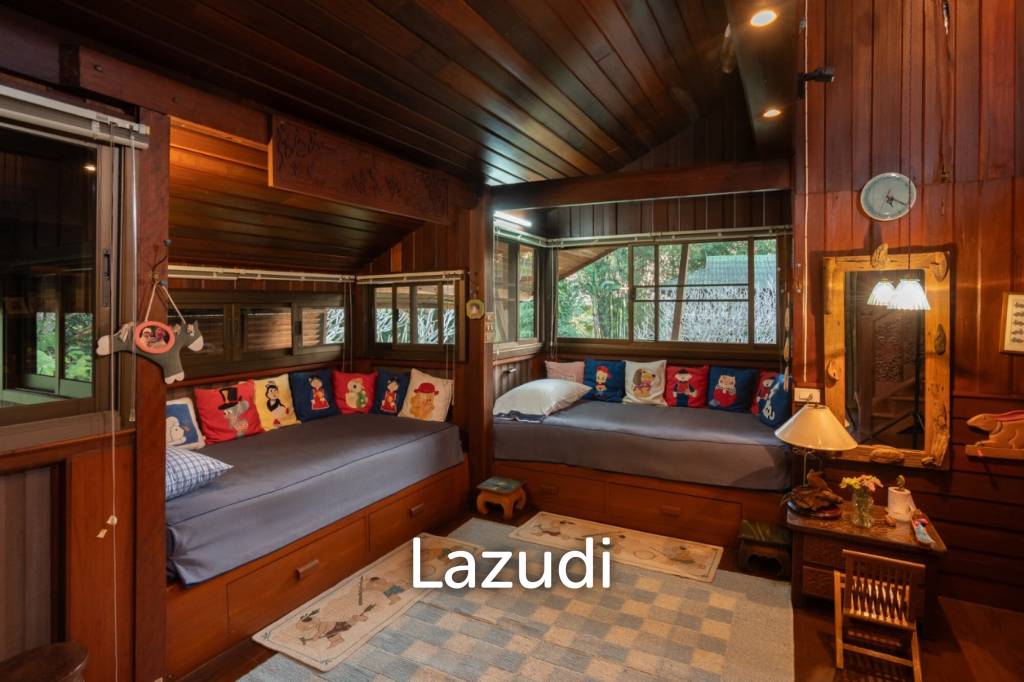 ขายบ้านไม้สัก 3 หลัง 7 ห้องนอน บนเนินใกล้ตัวเมืองเชียงราย