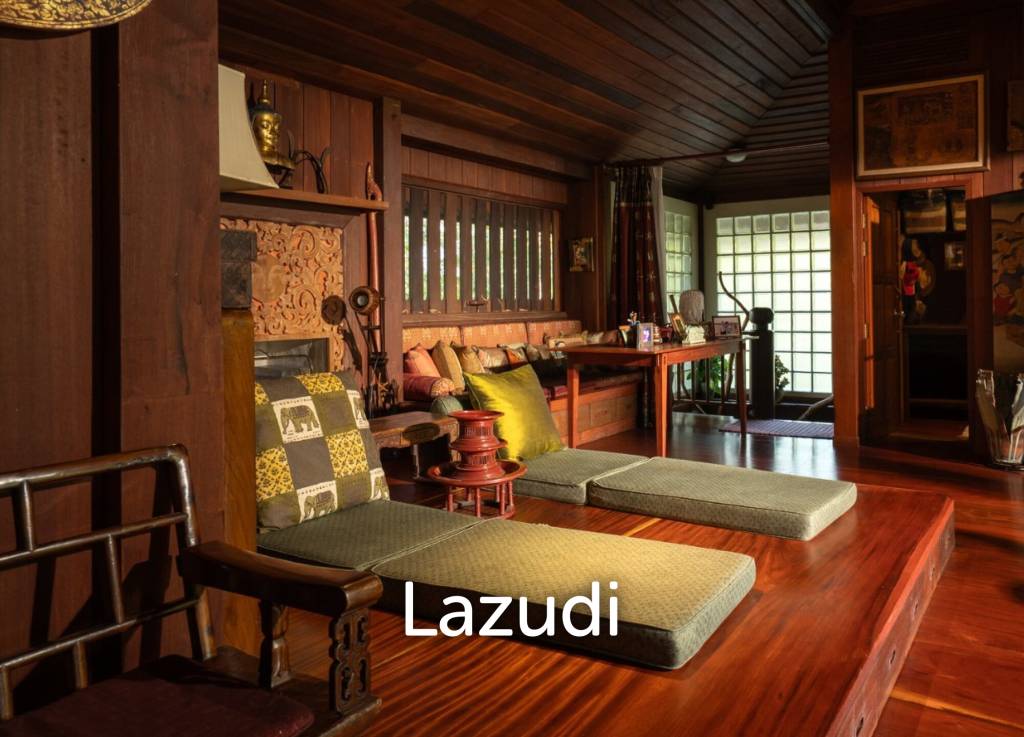ขายบ้านไม้สัก 3 หลัง 7 ห้องนอน บนเนินใกล้ตัวเมืองเชียงราย