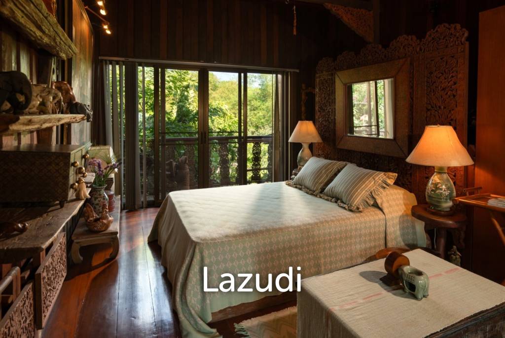 ขายบ้านไม้สัก 3 หลัง 7 ห้องนอน บนเนินใกล้ตัวเมืองเชียงราย