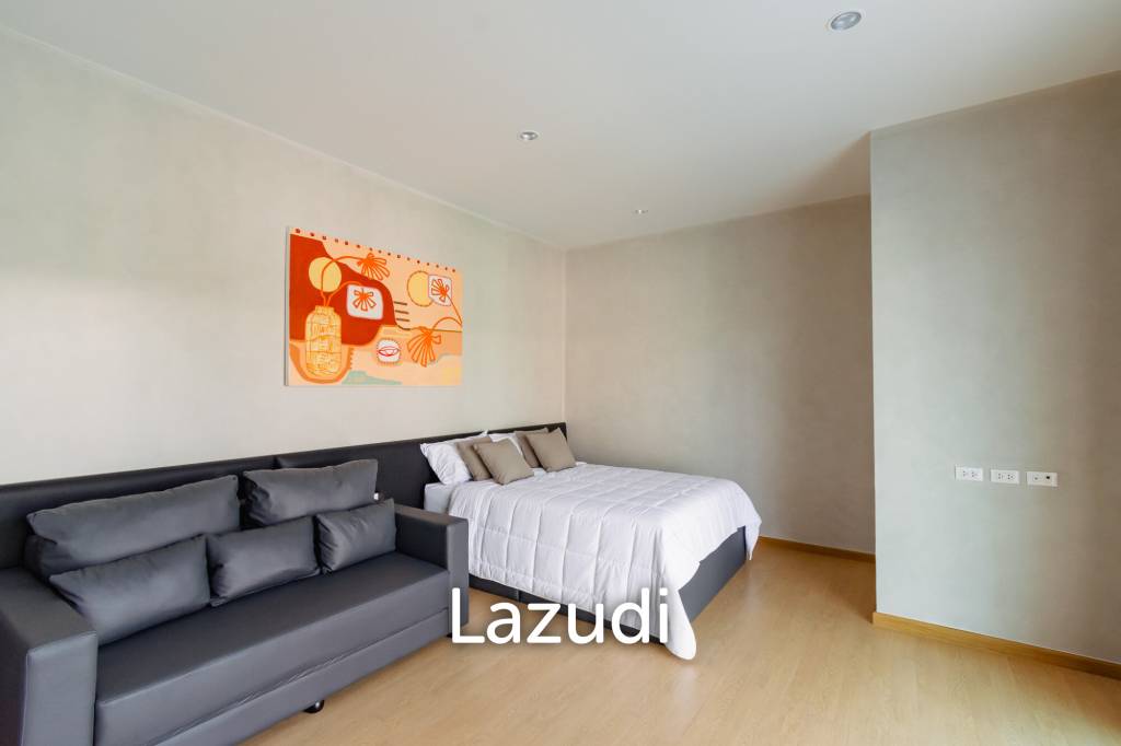 348 sqm modern pool villa in Pak Nam Pran Pran Buri