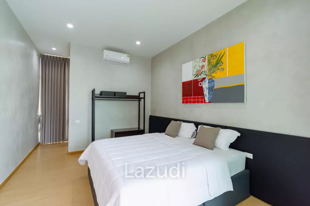348 sqm modern pool villa in Pak Nam Pran Pran Buri