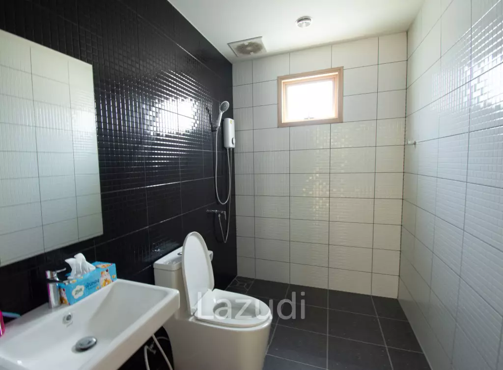 348 sqm modern pool villa in Pak Nam Pran Pran Buri