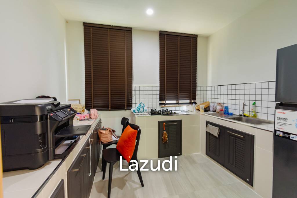 348 sqm modern pool villa in Pak Nam Pran Pran Buri