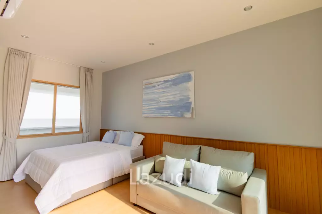 252 sqm modern pool villa in Pak Nam Pran, Pran Buri
