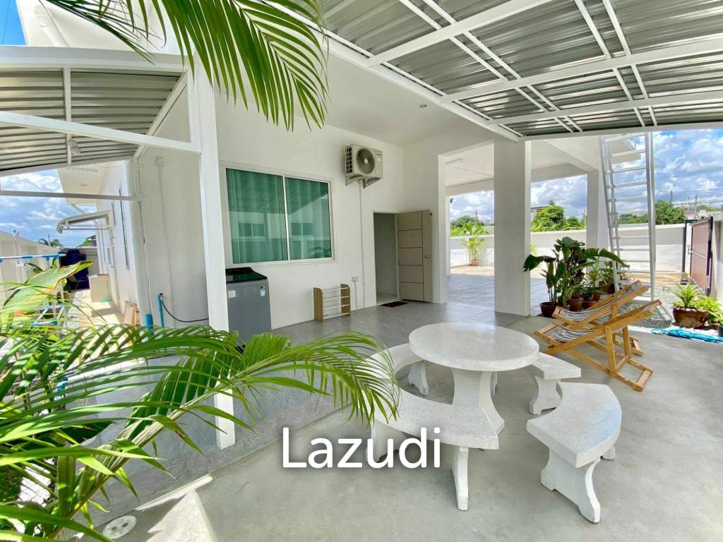 Modern Pool Villa with Private Rooftop Lounge Pong