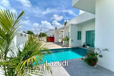 Modern Pool Villa with Private Rooftop Lounge Pong