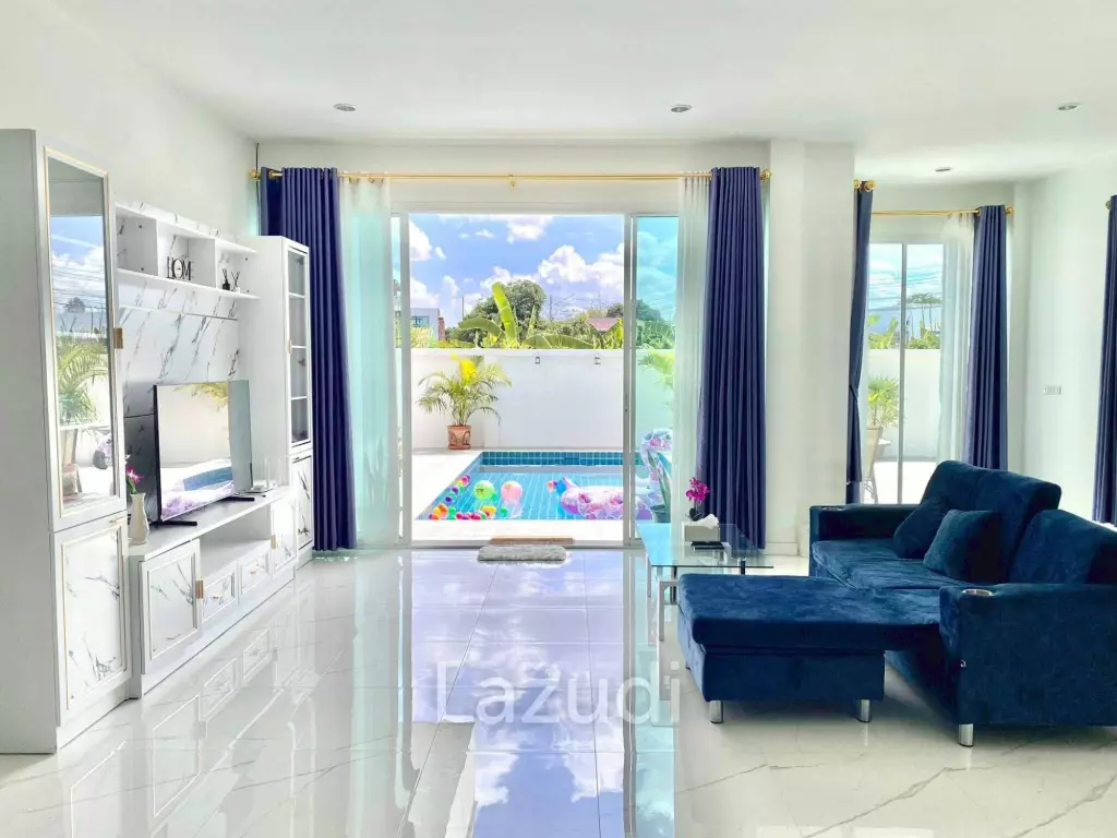 Modern Pool Villa with Private Rooftop Lounge Pong