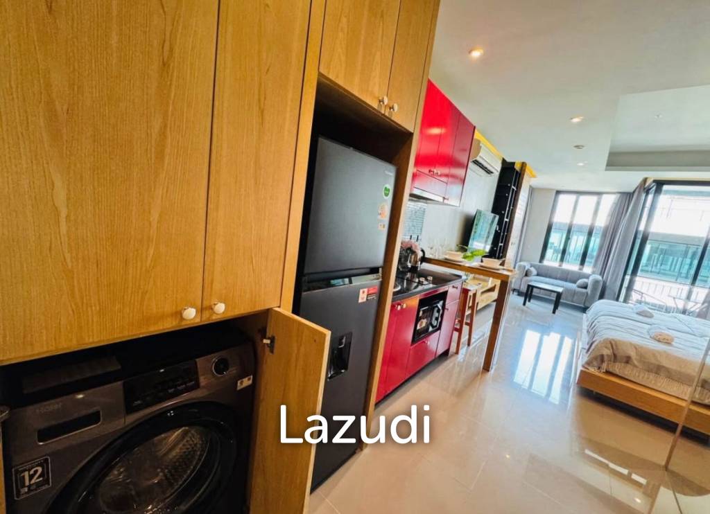 Foreign Freehold 36 sqm studio condo near Nai Harn Beach Phuket