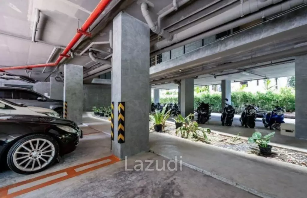Foreign Freehold 36 sqm studio condo near Nai Harn Beach Phuket