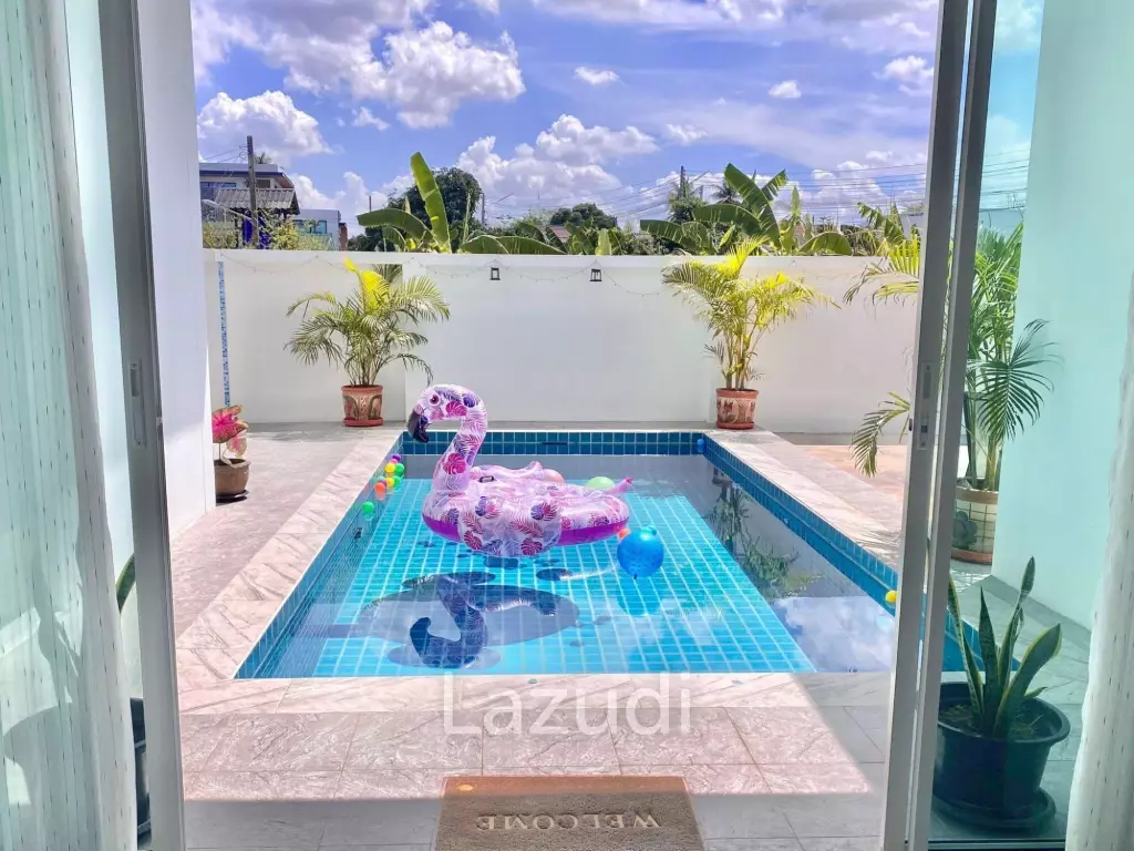 Modern Pool Villa with Private Rooftop Lounge Pong