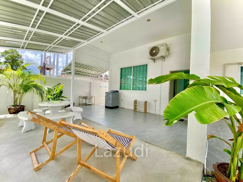 Modern Pool Villa with Private Rooftop Lounge Pong