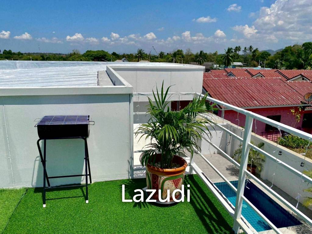 Modern Pool Villa with Private Rooftop Lounge Pong