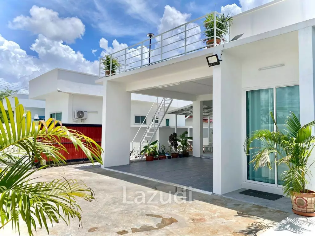 Modern Pool Villa with Private Rooftop Lounge Pong