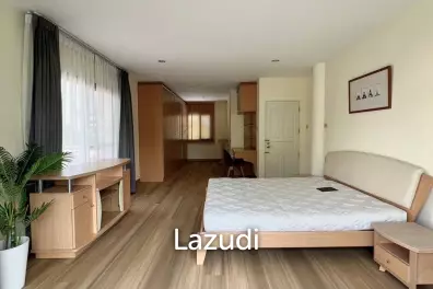 4 bedrrom 5 bathroom detached house 250 sqm  in Thung Maha Mek Sathon Bangkok for rent