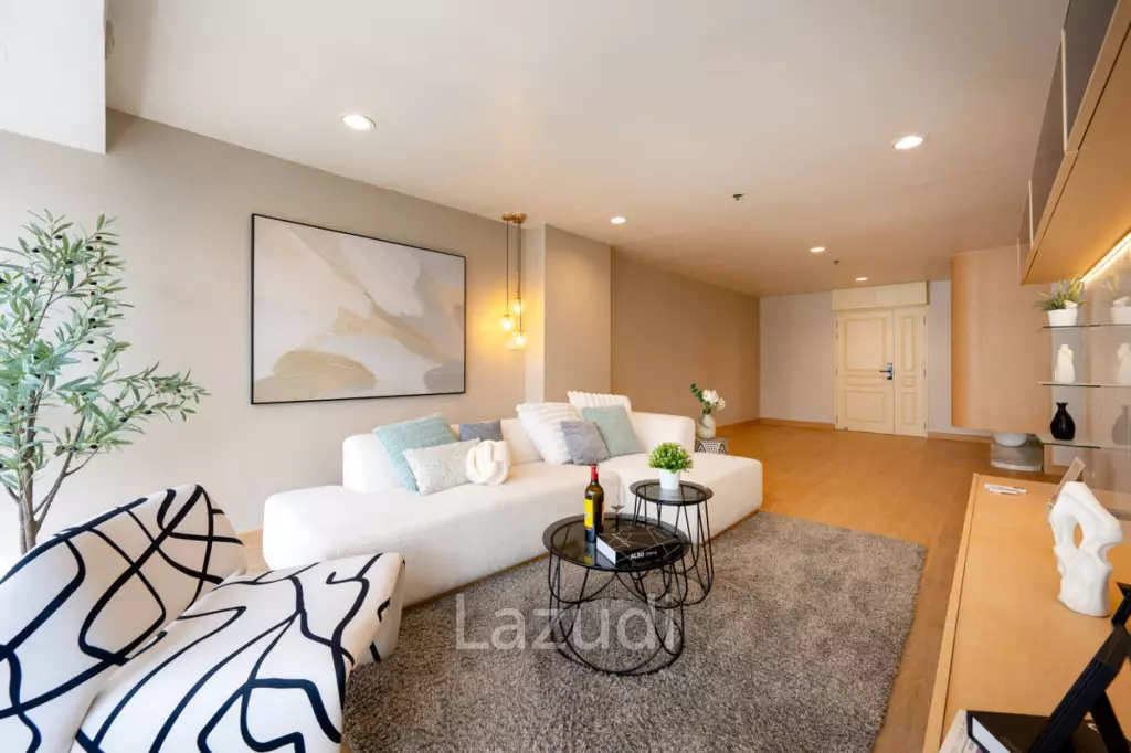 144 sqm condo at The Waterford Diamond Khlong Toei Bangkok