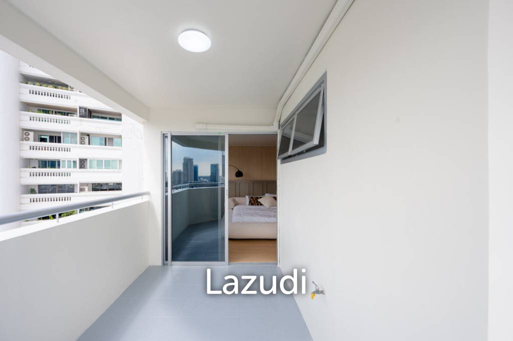 144 sqm condo at The Waterford Diamond Khlong Toei Bangkok
