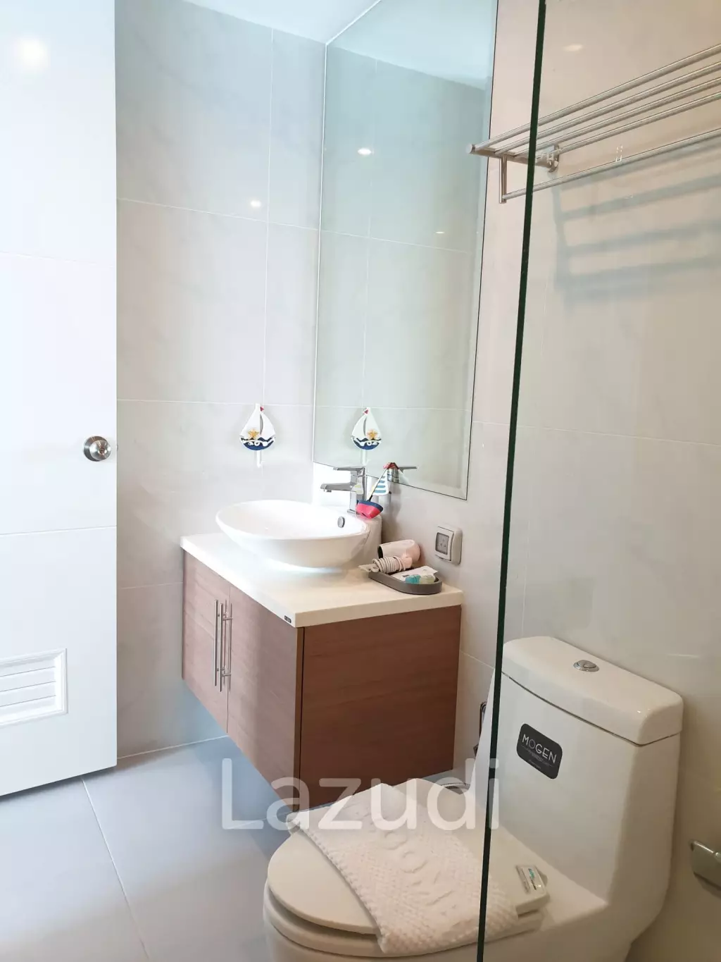 66 sqm 2 bedroom condo on 4th floor at My Resort