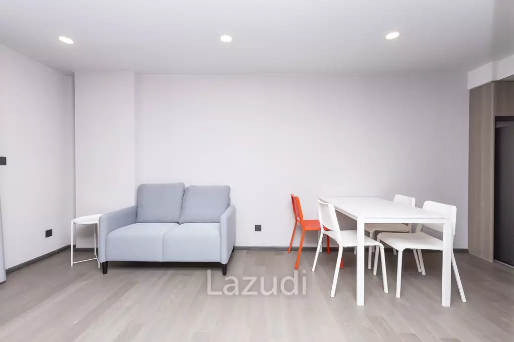 69 sqm modern 2 bedroom condo at KLASS Siam Pathum Wan Bangkok