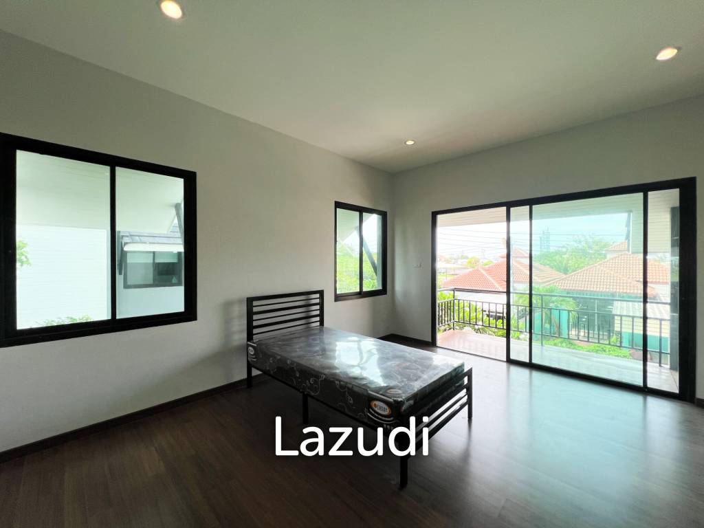 134 sqm modern townhouse in Nong Khae Hua Hin with garden