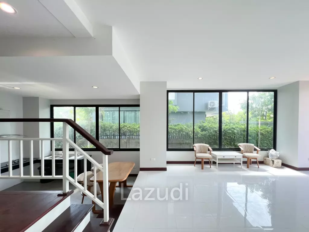 134 sqm modern townhouse in Nong Khae Hua Hin with garden