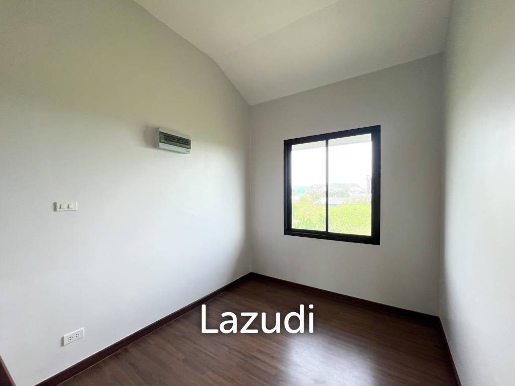 134 sqm modern townhouse in Nong Khae Hua Hin with garden