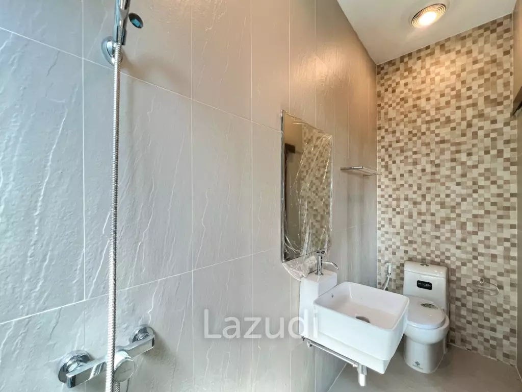 134 sqm modern townhouse in Nong Khae Hua Hin with garden